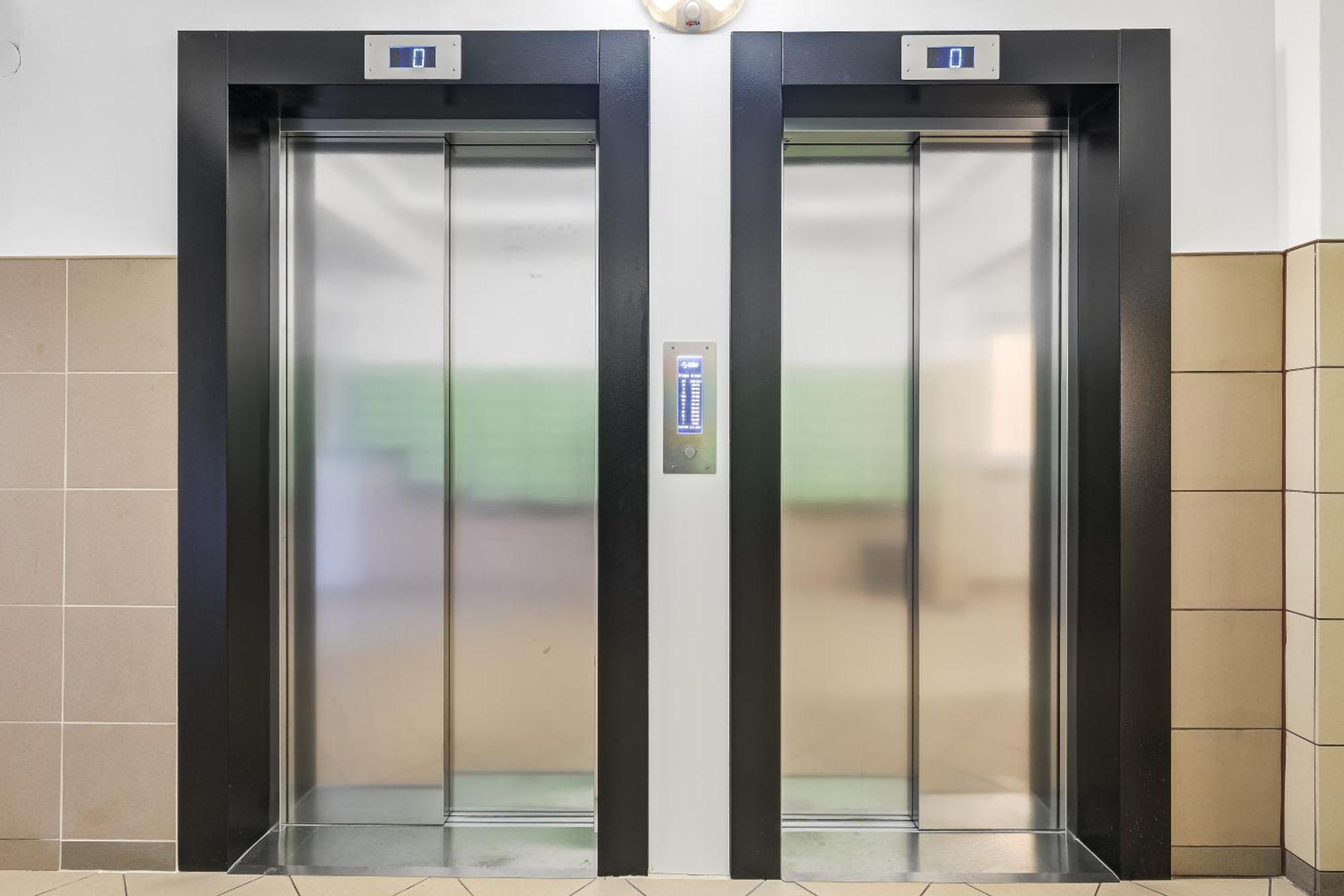 ワルシャワAndersena Modern A - 10 Min Cmkp - 5 Min Metro - 15 Min Centerアパートメント エクステリア 写真